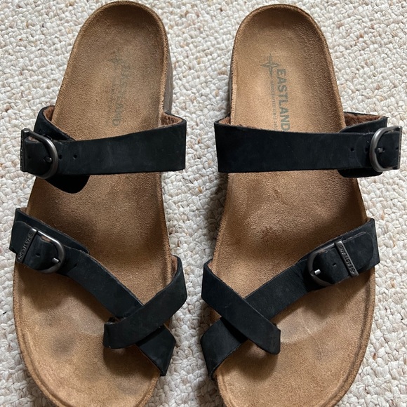 Eastland Tiigo - Picture 1 of 4